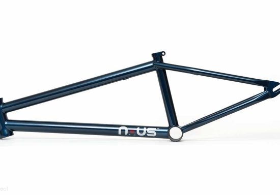 NOUS Date V.4 Frame - 19.9" (Metallic Blue)