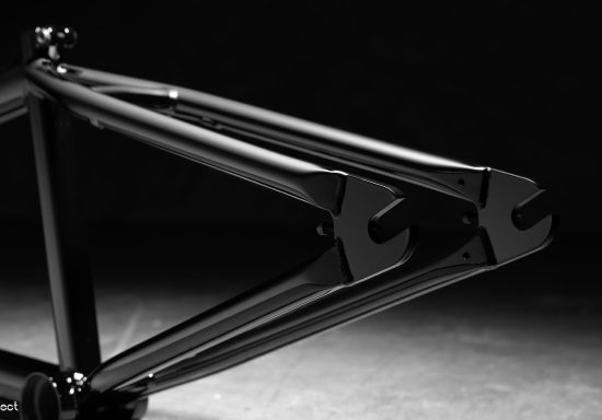 Kink Prophet Frame 20.5" Eclipse Black Kink Prophet Frame 20.5" Eclipse Black