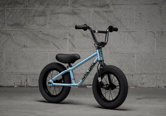 bikes_27_coast_k403_forgeblue_0beba7be-a130-4828-b87f-a04ac587f6c7_1800x1800